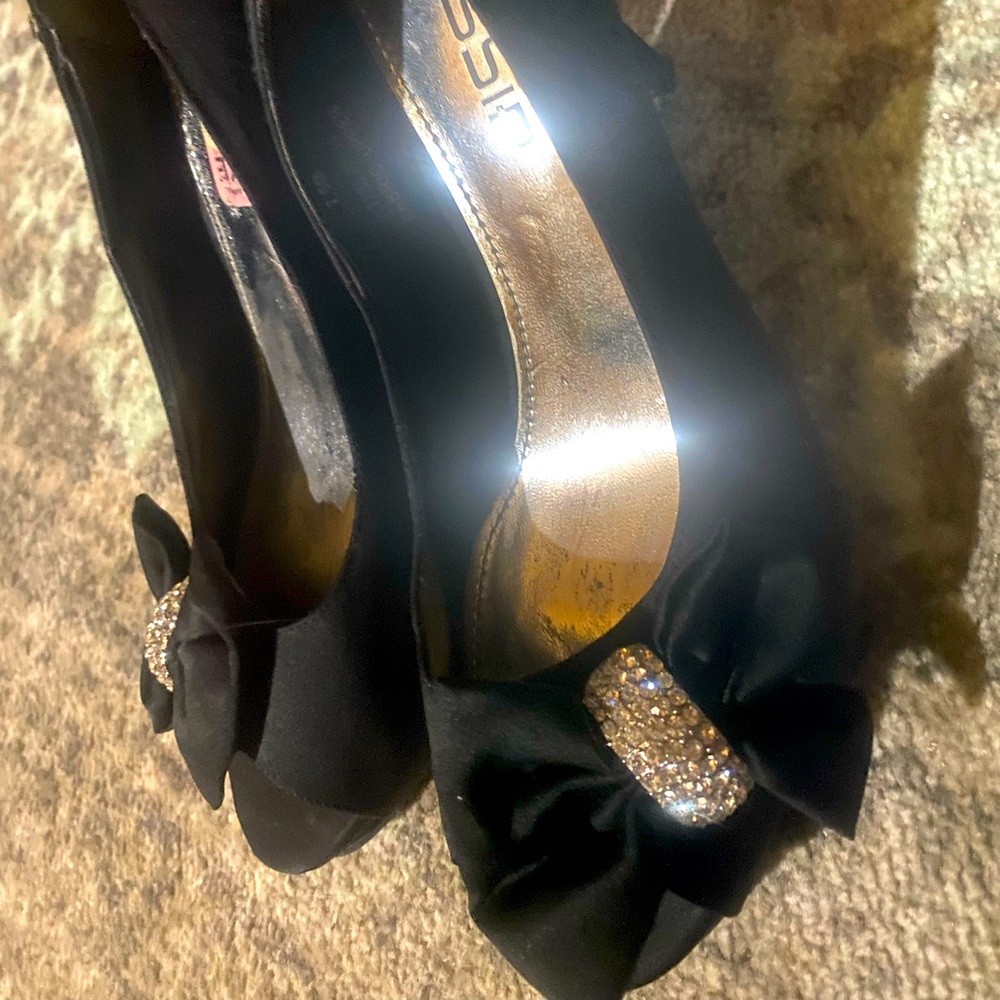 Gossip EUC heel 8